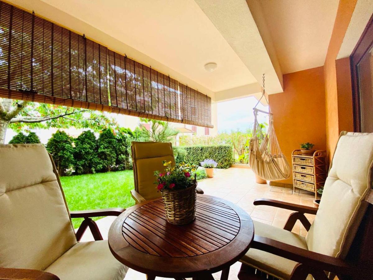 Apartman Rose-2025 Renovated Garden View Porec Exterior photo