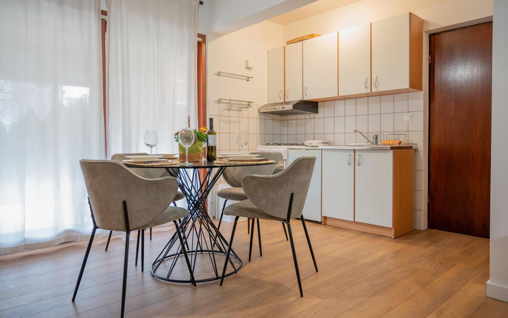Apartman Rose-2025 Renovated Garden View Porec Exterior photo